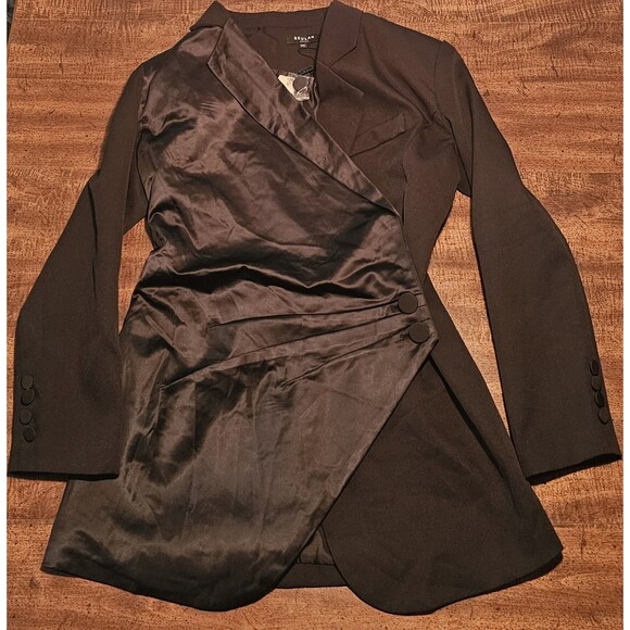 Beulah Women's Assymetrical Wrap Side Button Pleated Blazer Size M/L $206 NWT - Picture 8 of 16